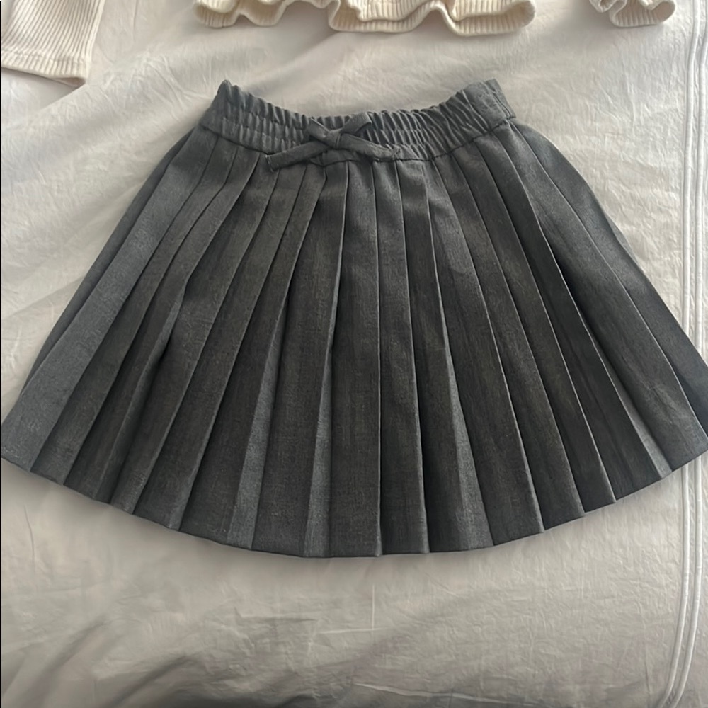 Zara Gray Mini Skater Skirt with Pleats for Work